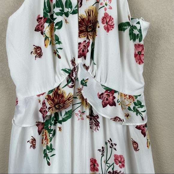 Very J White Maxi Dress Size S - Picture 2 of 10